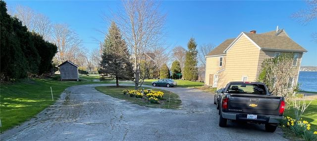 38 Morningside Lane 2, Portsmouth, RI 02871