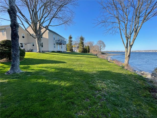 38 Morningside Lane 2, Portsmouth, RI 02871