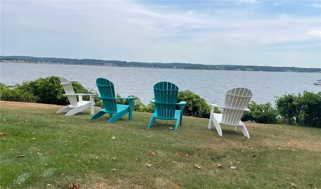 38 Morningside Lane 2, Portsmouth, RI 02871
