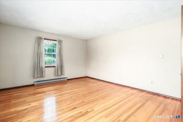 16 Greta Drive, Danbury, CT 06810