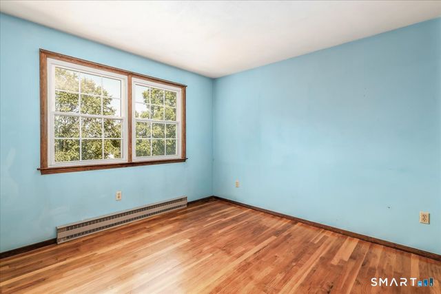 16 Greta Drive, Danbury, CT 06810