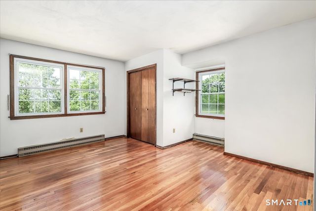 16 Greta Drive, Danbury, CT 06810