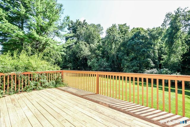 16 Greta Drive, Danbury, CT 06810