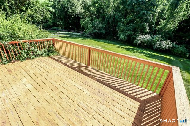 16 Greta Drive, Danbury, CT 06810