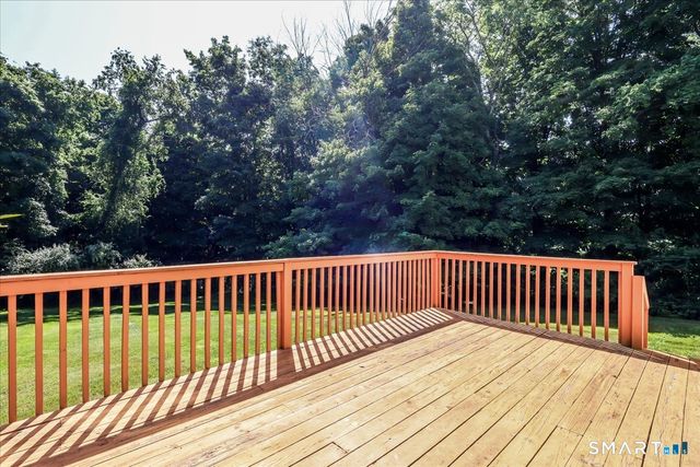 16 Greta Drive, Danbury, CT 06810