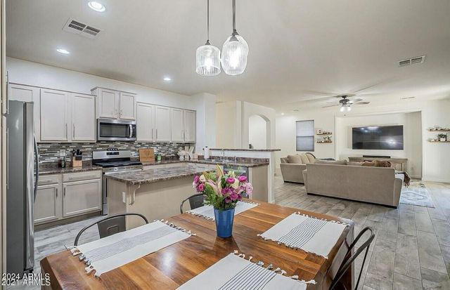 18211 W EVA Street, Waddell, AZ 85355