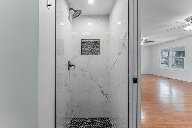 1348 HARTFORD Street, Glendale Heights, IL 60139