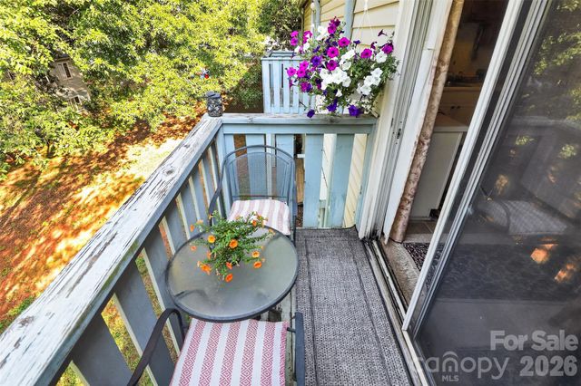 1906 Meadowlark Lane 15, Charlotte, NC 28210