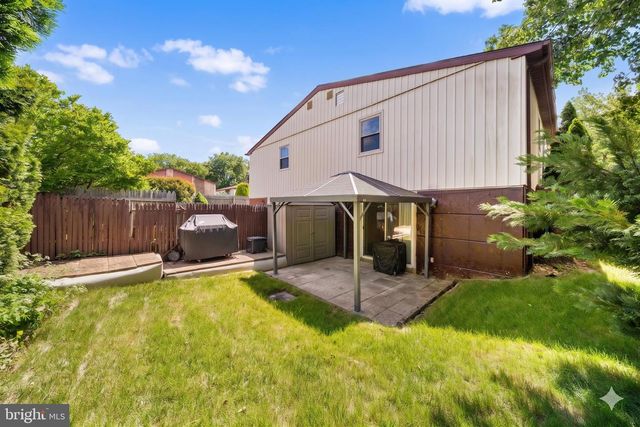 10232 RUBIN LN, Philadelphia, PA 19116
