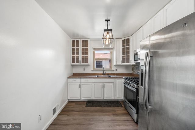 10232 RUBIN LN, Philadelphia, PA 19116