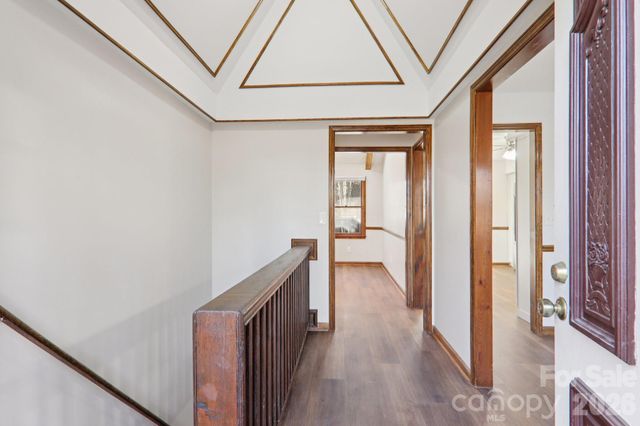 148 Lower Christ School Road, Fletcher, NC 28732