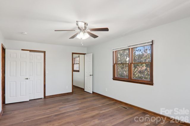 148 Lower Christ School Road, Fletcher, NC 28732