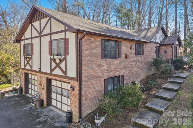 148 Lower Christ School Road, Fletcher, NC 28732