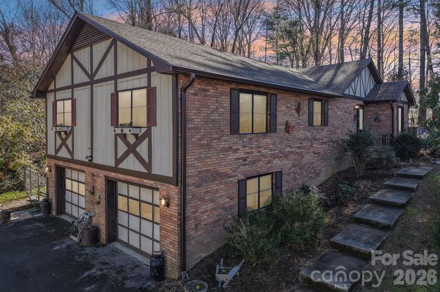 148 Lower Christ School Road, Fletcher, NC 28732