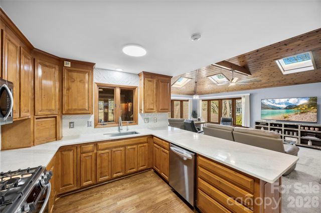 1419 Stoneyridge Drive, Charlotte, NC 28214