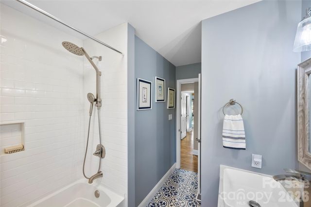 1419 Stoneyridge Drive, Charlotte, NC 28214