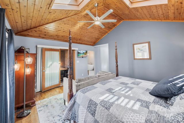 1419 Stoneyridge Drive, Charlotte, NC 28214