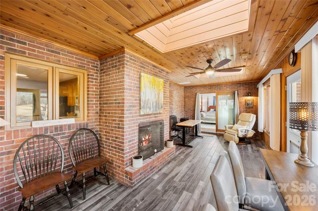 1419 Stoneyridge Drive, Charlotte, NC 28214