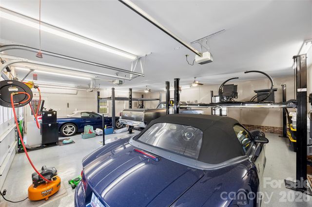 1419 Stoneyridge Drive, Charlotte, NC 28214