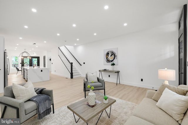 1404 MONTELLO AVE NE, Washington, DC 20002