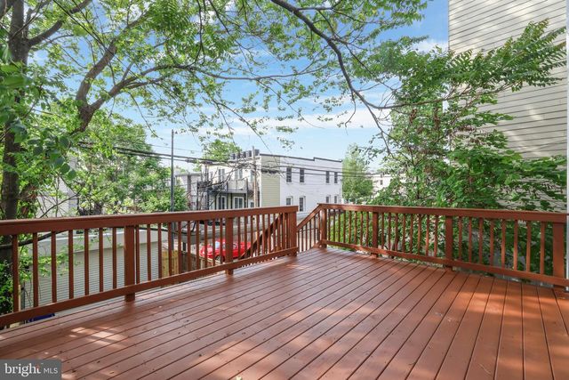 1404 MONTELLO AVE NE, Washington, DC 20002