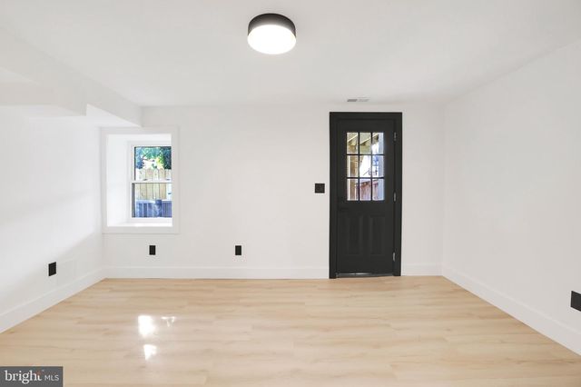 1404 MONTELLO AVE NE, Washington, DC 20002