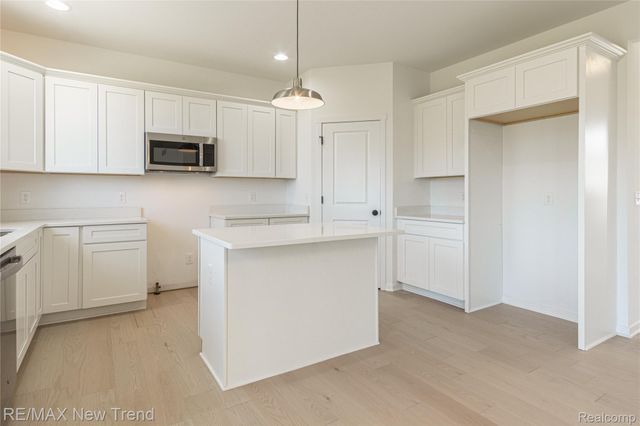 2001 Crested Butte Drive, White Lake Charter Township, MI 48383