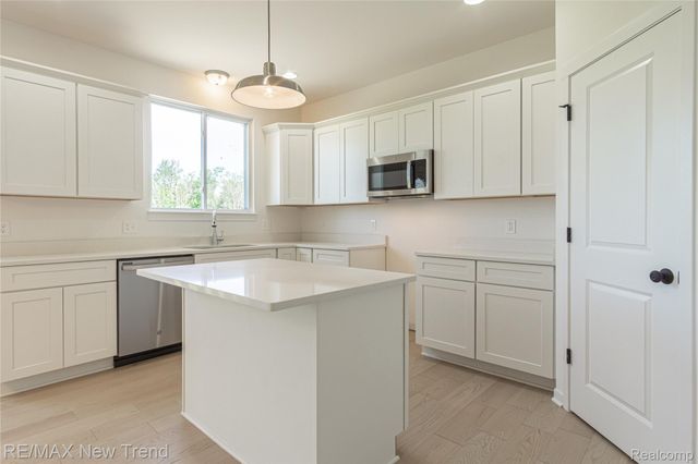 2001 Crested Butte Drive, White Lake Charter Township, MI 48383