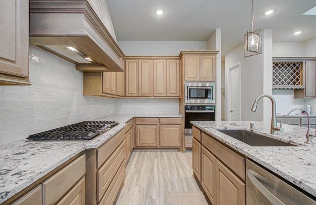 10015 Crescent Wood Drive, Missouri City, TX 77459