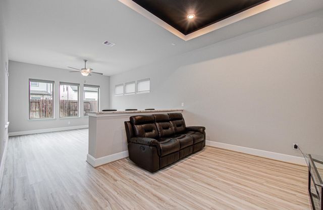 10015 Crescent Wood Drive, Missouri City, TX 77459