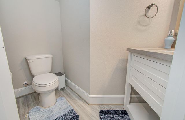 10015 Crescent Wood Drive, Missouri City, TX 77459