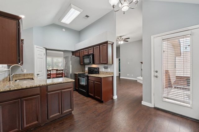 17005 Simsbrook DR, Pflugerville, TX 78660