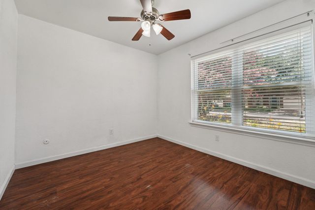 17005 Simsbrook DR, Pflugerville, TX 78660