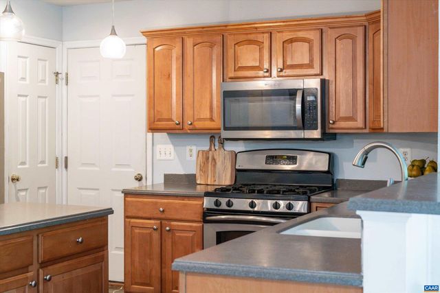 419 CARTER LN, Louisa, VA 23093