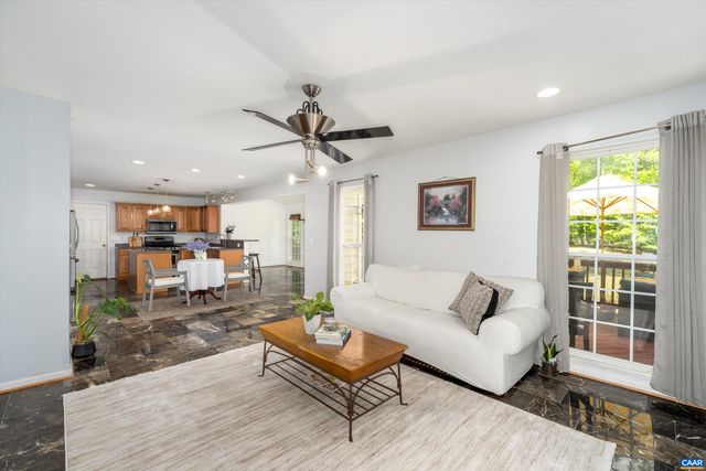 419 CARTER LN, Louisa, VA 23093