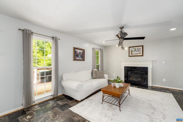 419 CARTER LN, Louisa, VA 23093