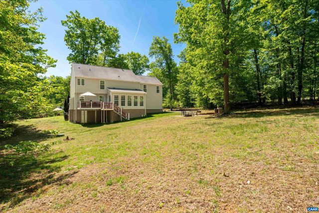 419 CARTER LN, Louisa, VA 23093