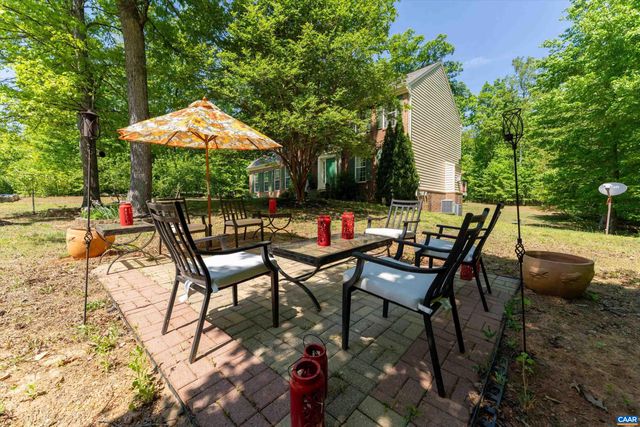 419 CARTER LN, Louisa, VA 23093