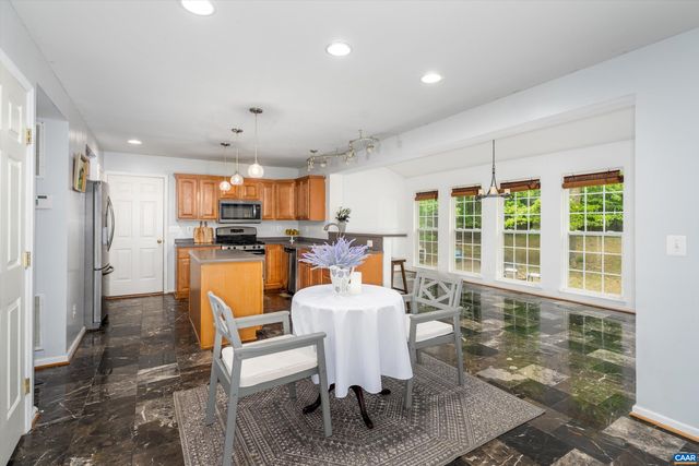 419 CARTER LN, Louisa, VA 23093