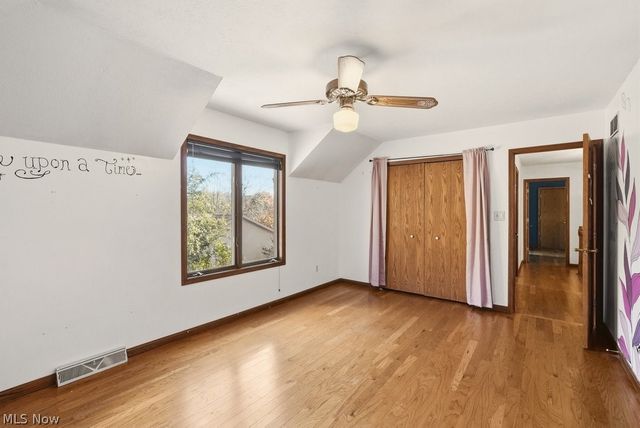 951 S Azalea Boulevard, Barberton, OH 44203