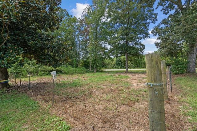1464 FELTON ROCKMART Road, Buchanan, GA 30113