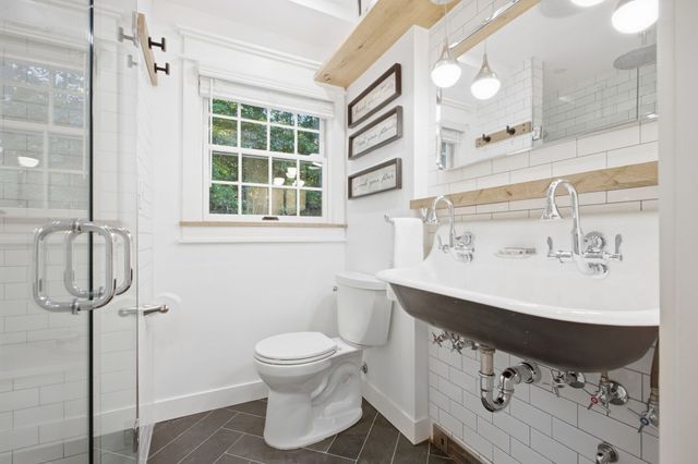 203 Winn St, Burlington, MA 01803