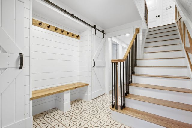 203 Winn St, Burlington, MA 01803