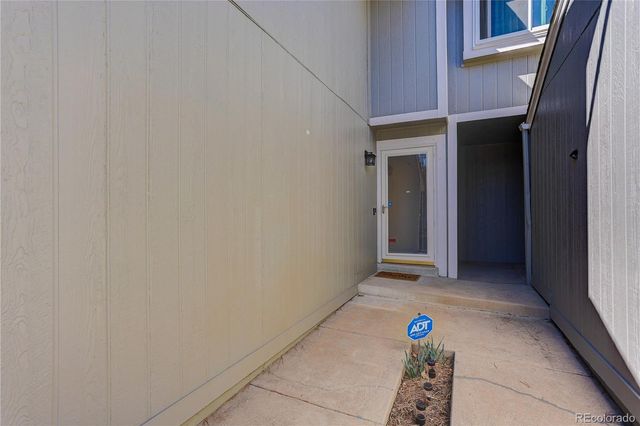 11185 E Linvale Drive, Aurora, CO 80014