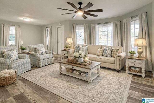 1205 4TH AVENUE N, Clanton, AL 35045