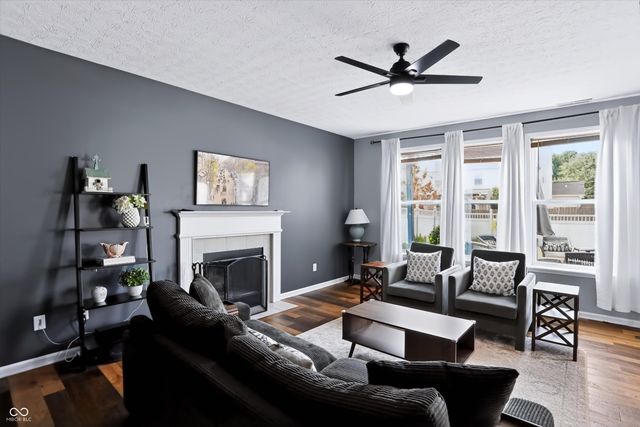 6629 W Deer Hill Drive, Mccordsville, IN 46055