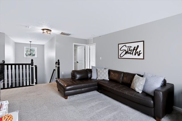 6629 W Deer Hill Drive, Mccordsville, IN 46055