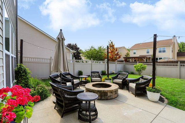 6629 W Deer Hill Drive, Mccordsville, IN 46055