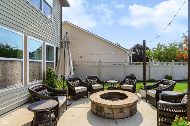 6629 W Deer Hill Drive, Mccordsville, IN 46055