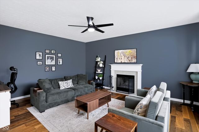6629 W Deer Hill Drive, Mccordsville, IN 46055